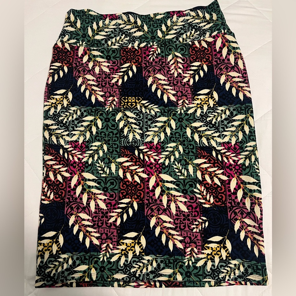 LuLaRoe Pencil Skirt - Multicolor Leaf Pattern